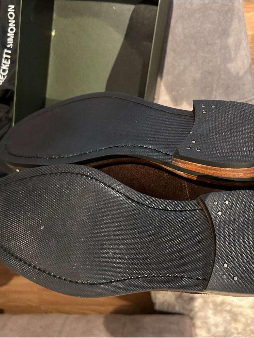 Beckett Simono stylish dark